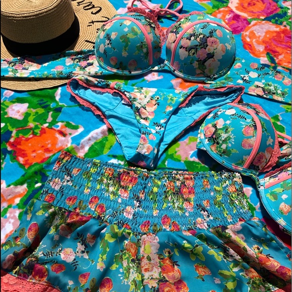 NWOT three pieces beach bunny bikini 👙 Bahama mama XL/L set or M/L and shorts S - Picture 10 of 16